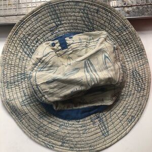 Dozer kids bucket hat ages 6-12